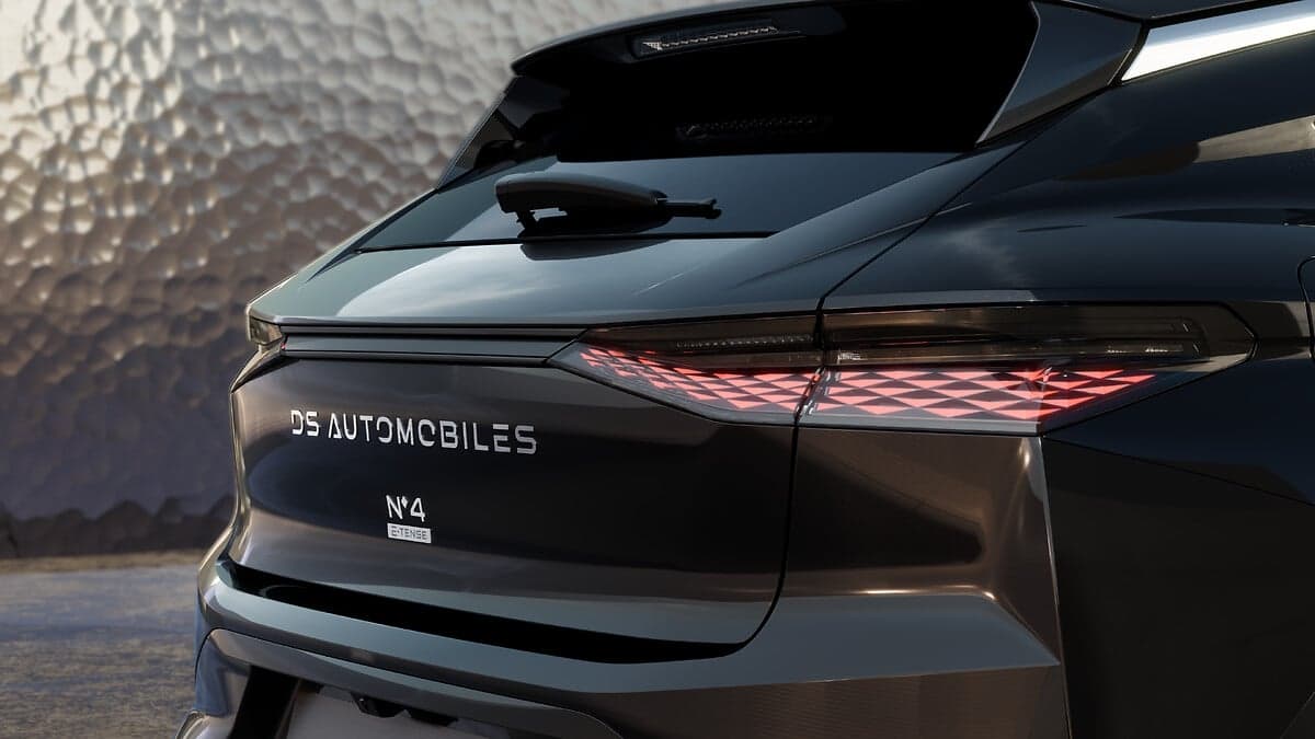 DS N4 exterior 2