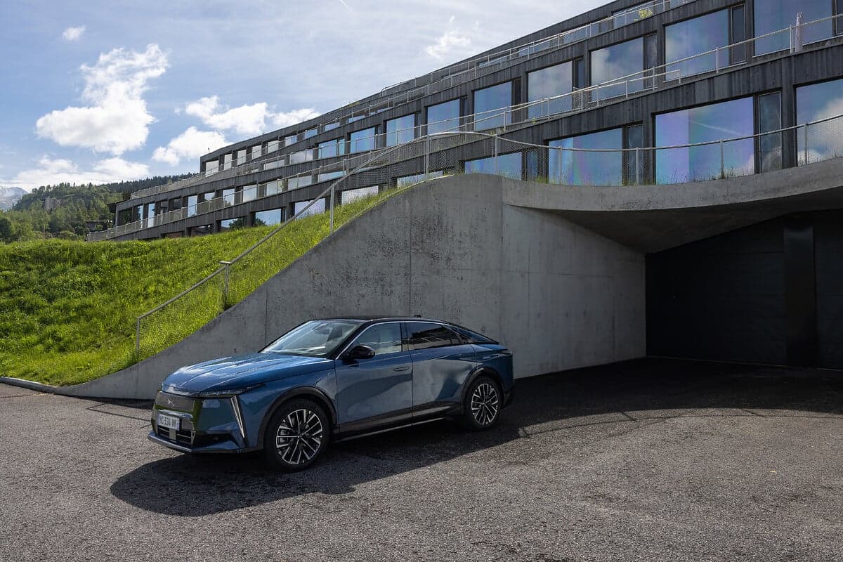 DS N8 exterior 21