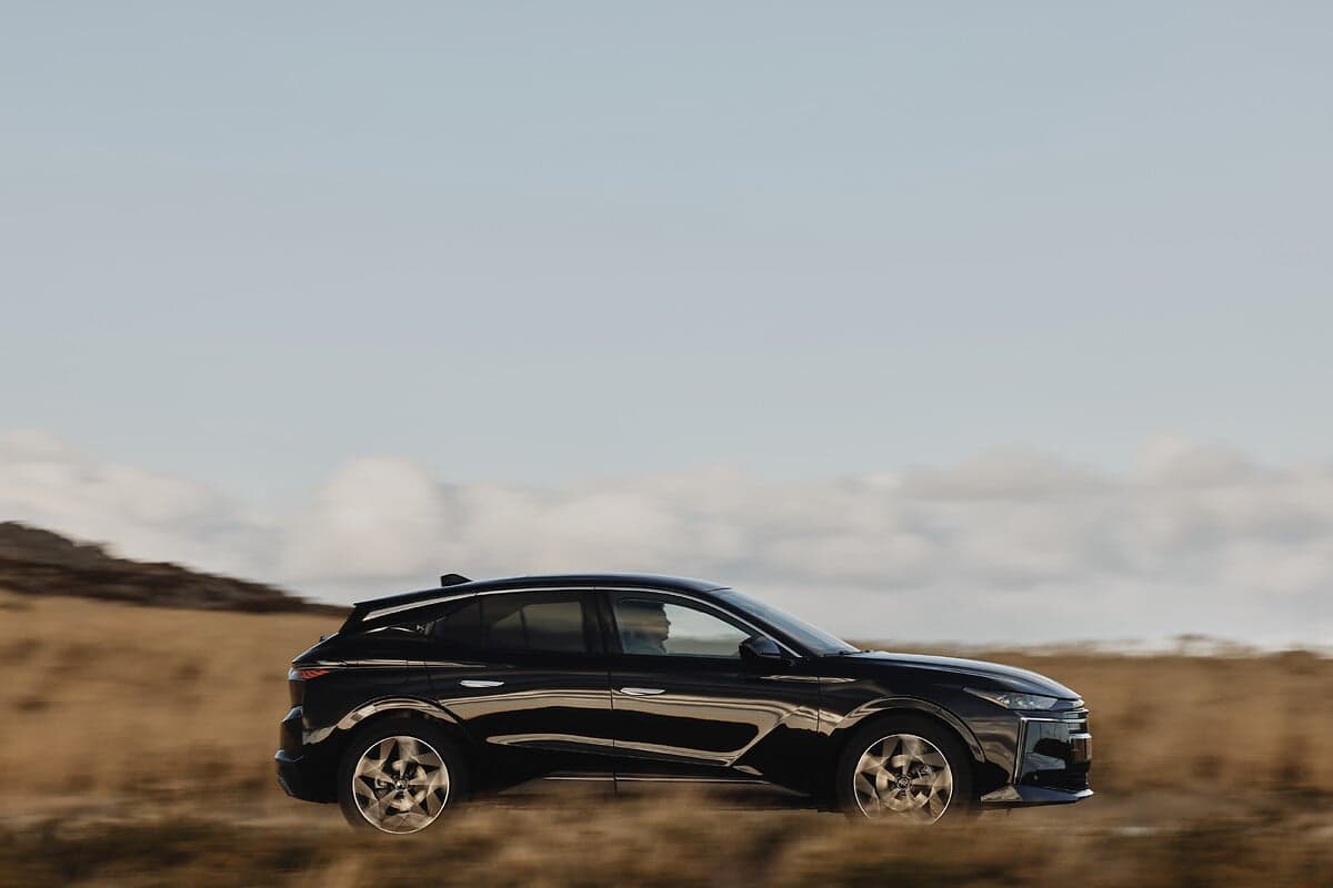 DS N4 exterior 54