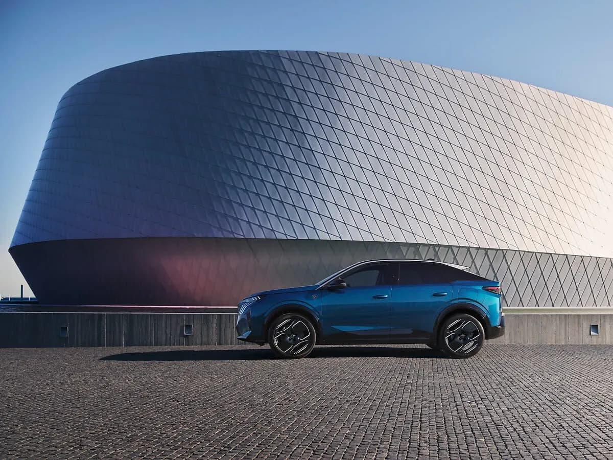 Peugeot 3008 exterior 6