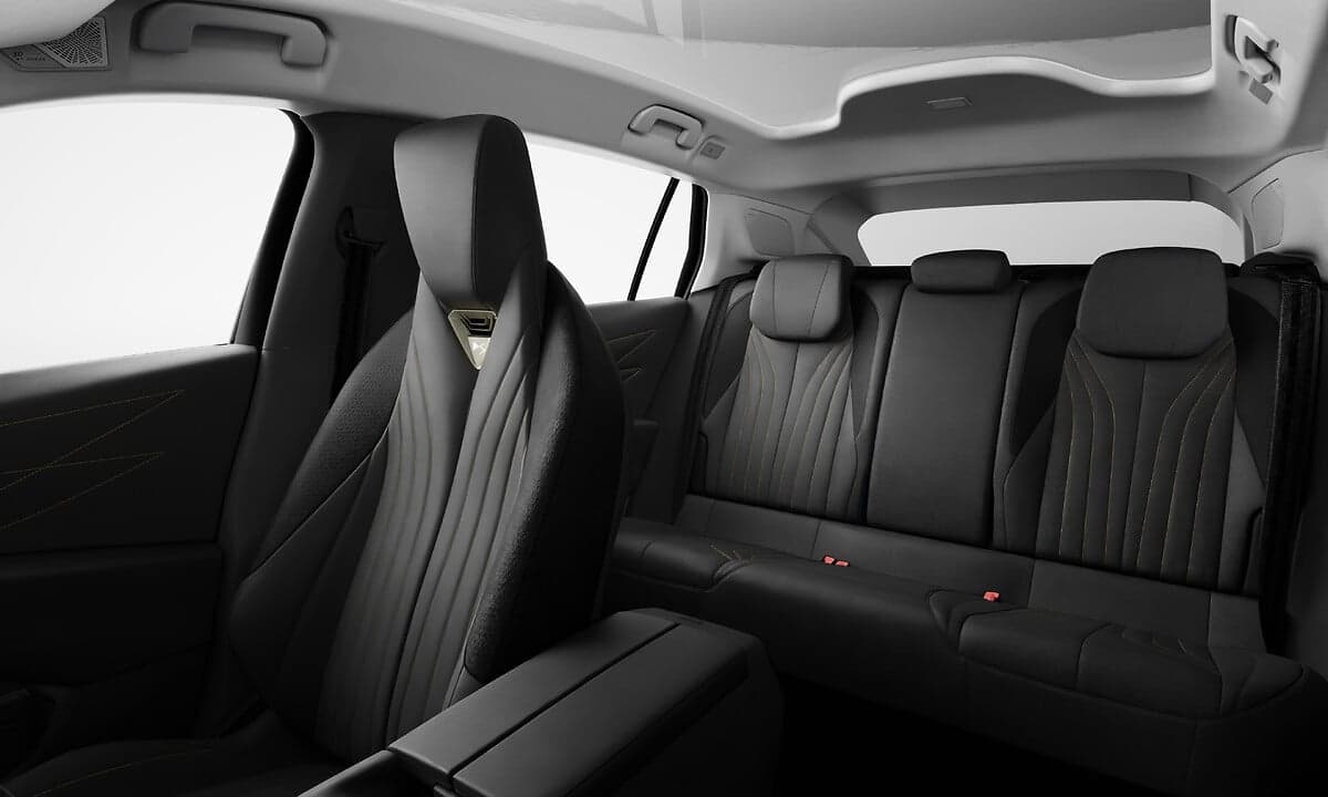 DS 7 exterior 26